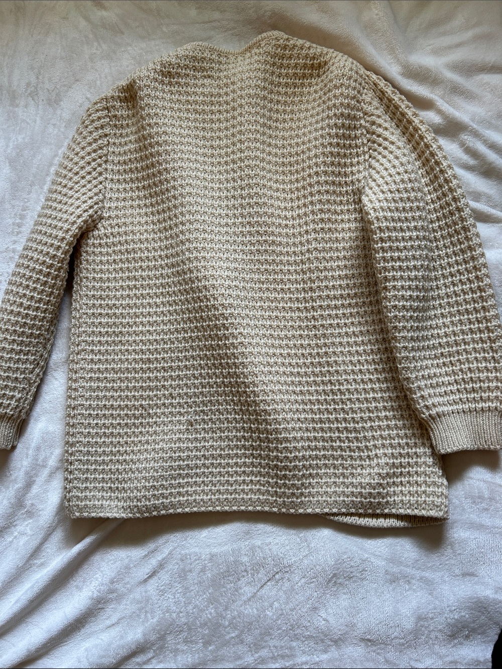 Pallas Hand-Loomed 100% Wool Sweater - Picture 2 of 5
